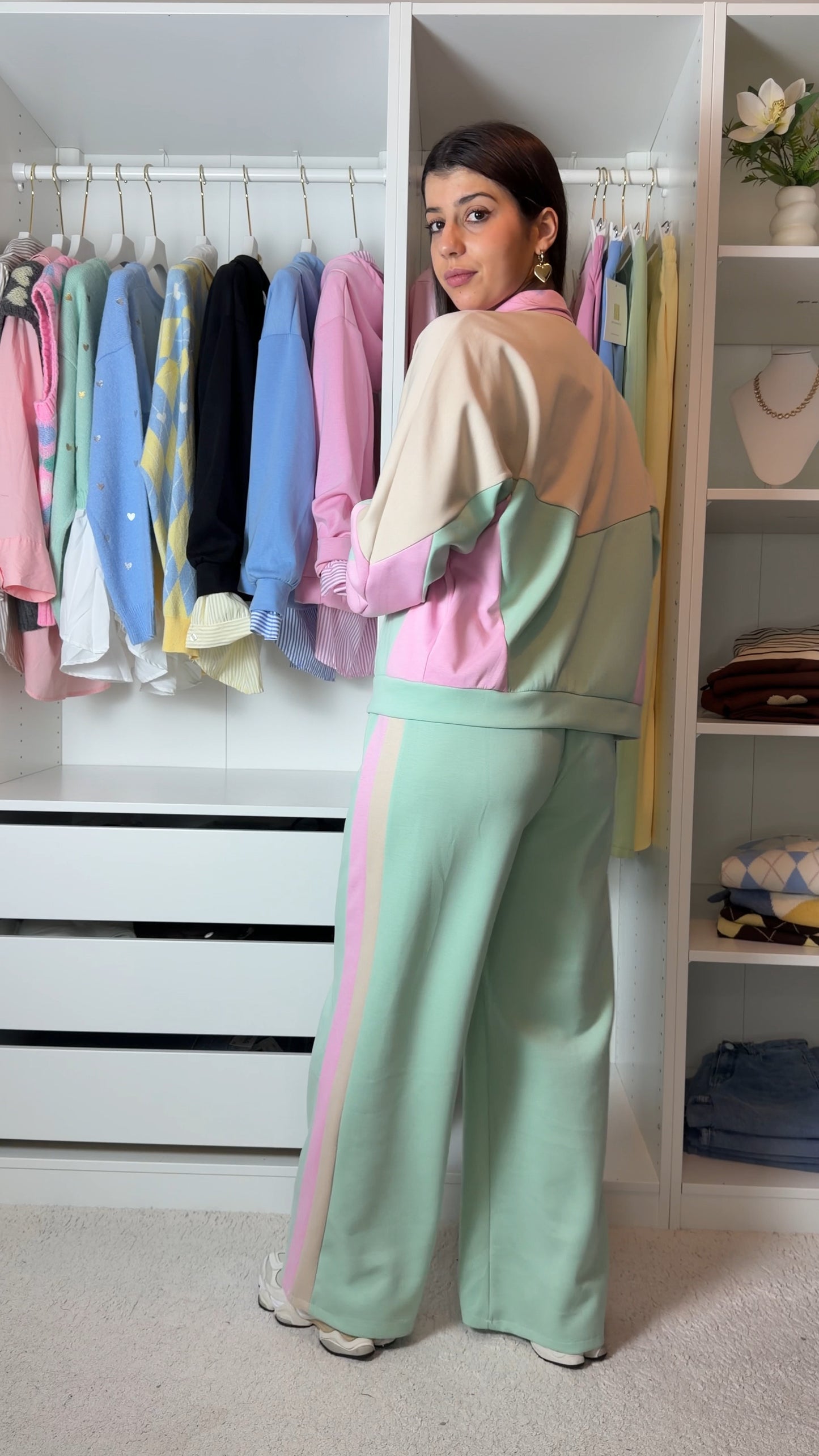 Conjunto fato de treino