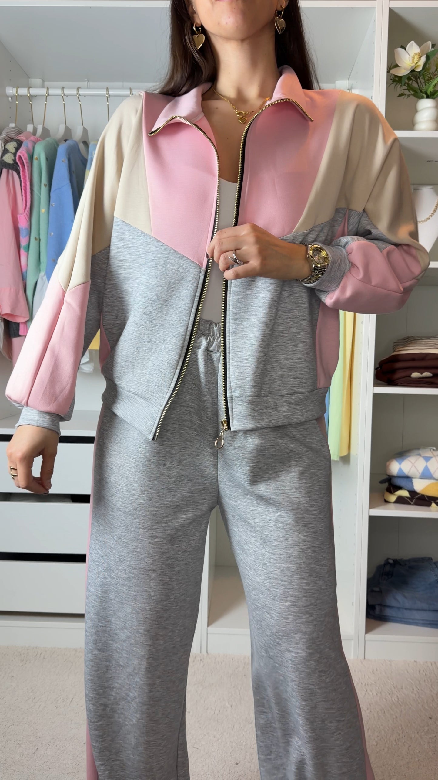 Conjunto fato de treino