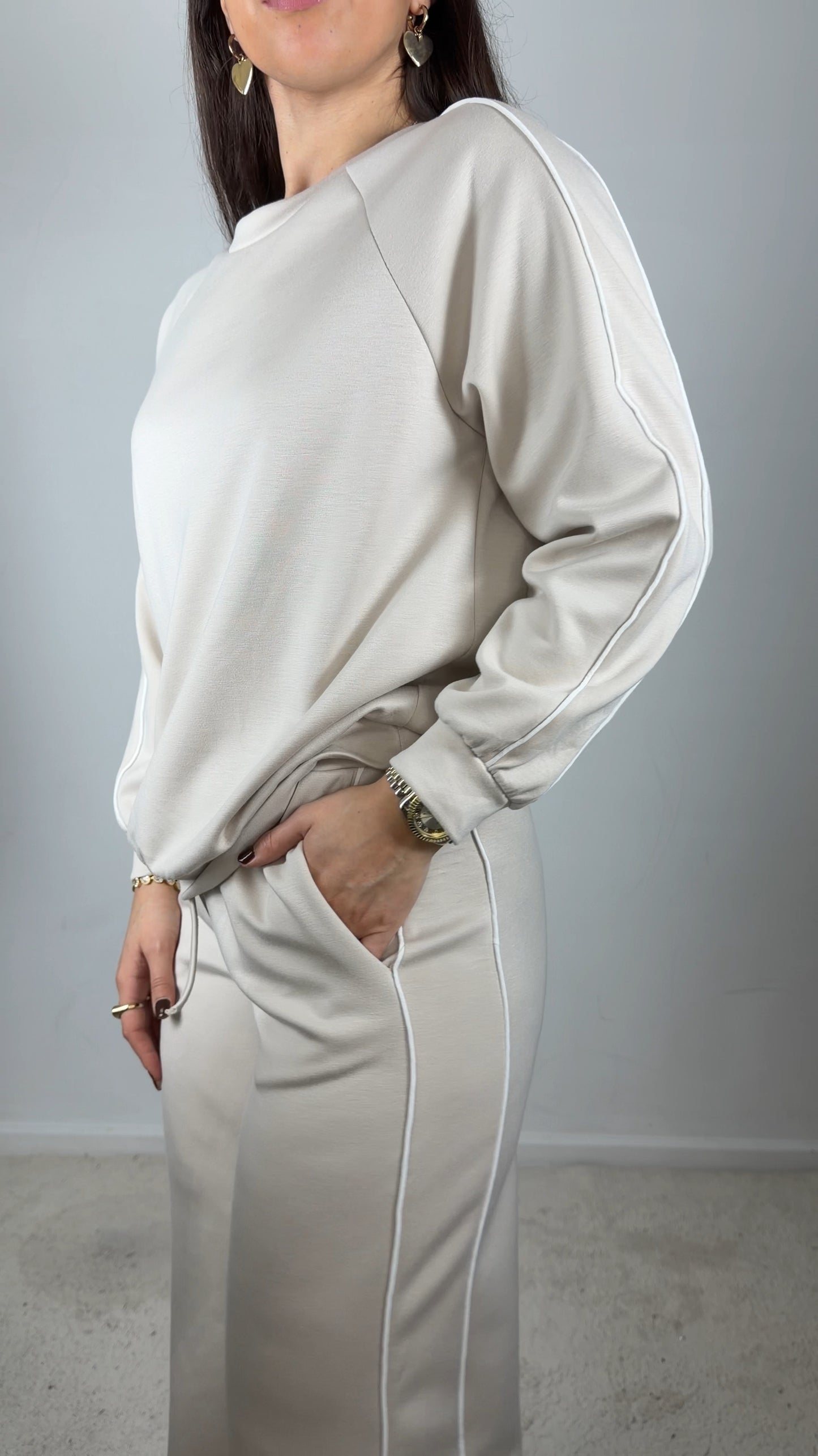 Conjunto fato de treino