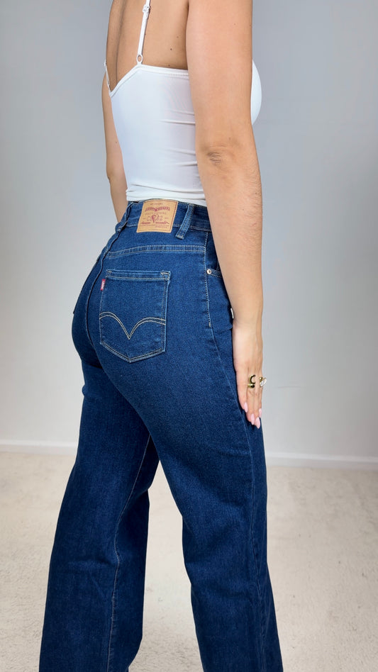 Calças inspiração lev1s