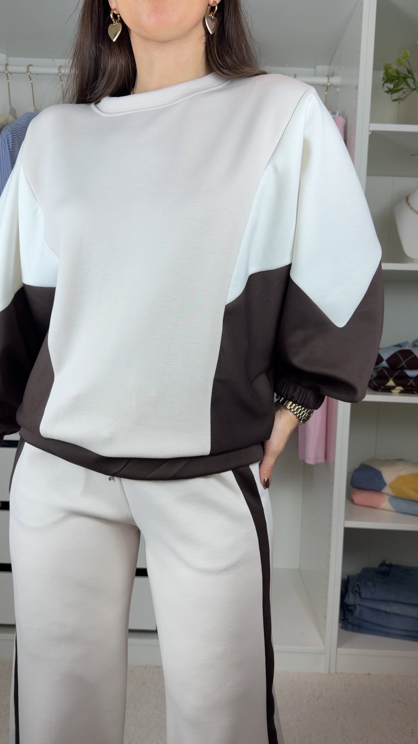 Conjunto fato de treino