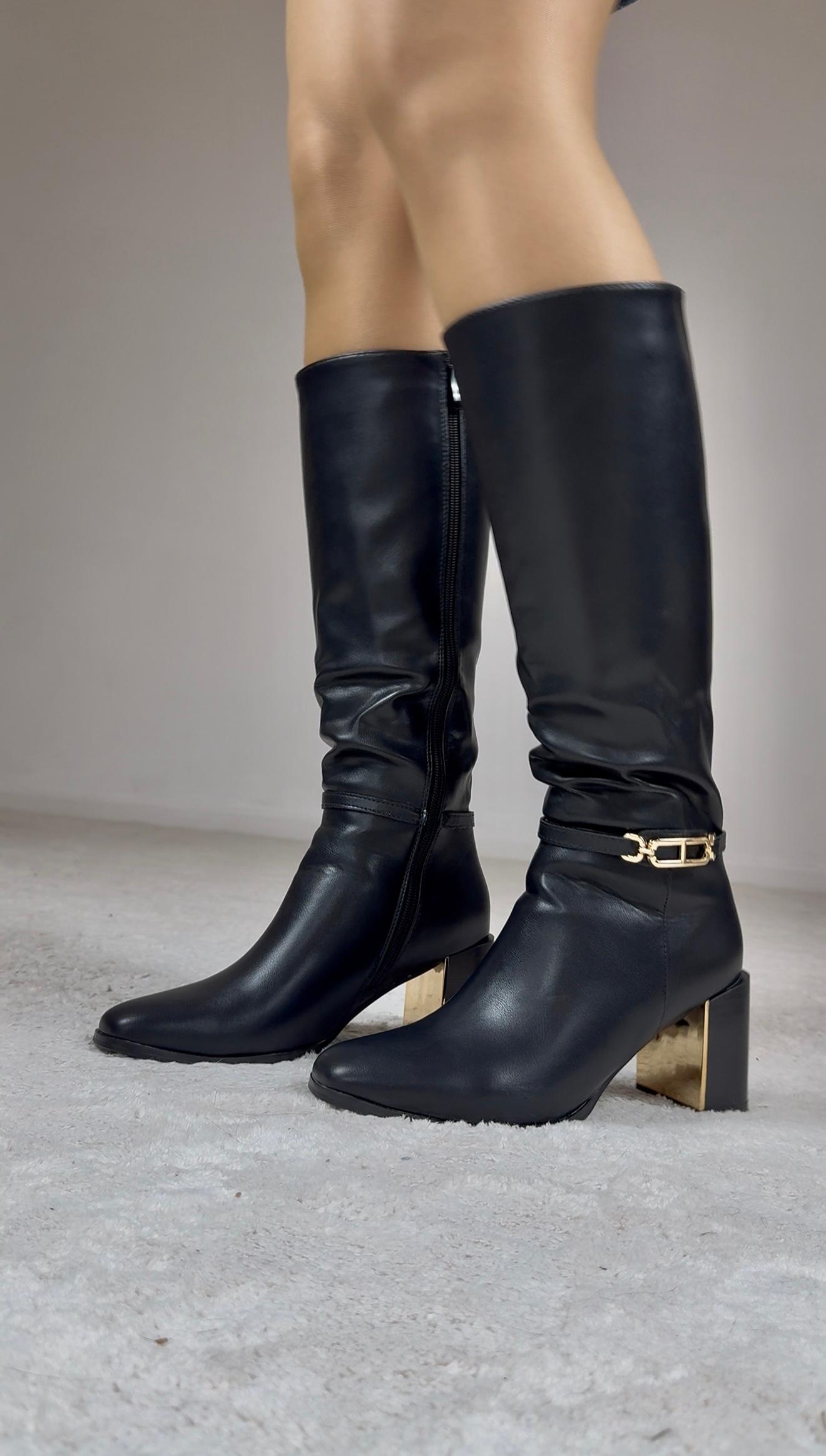 Botas de cano alto pretas