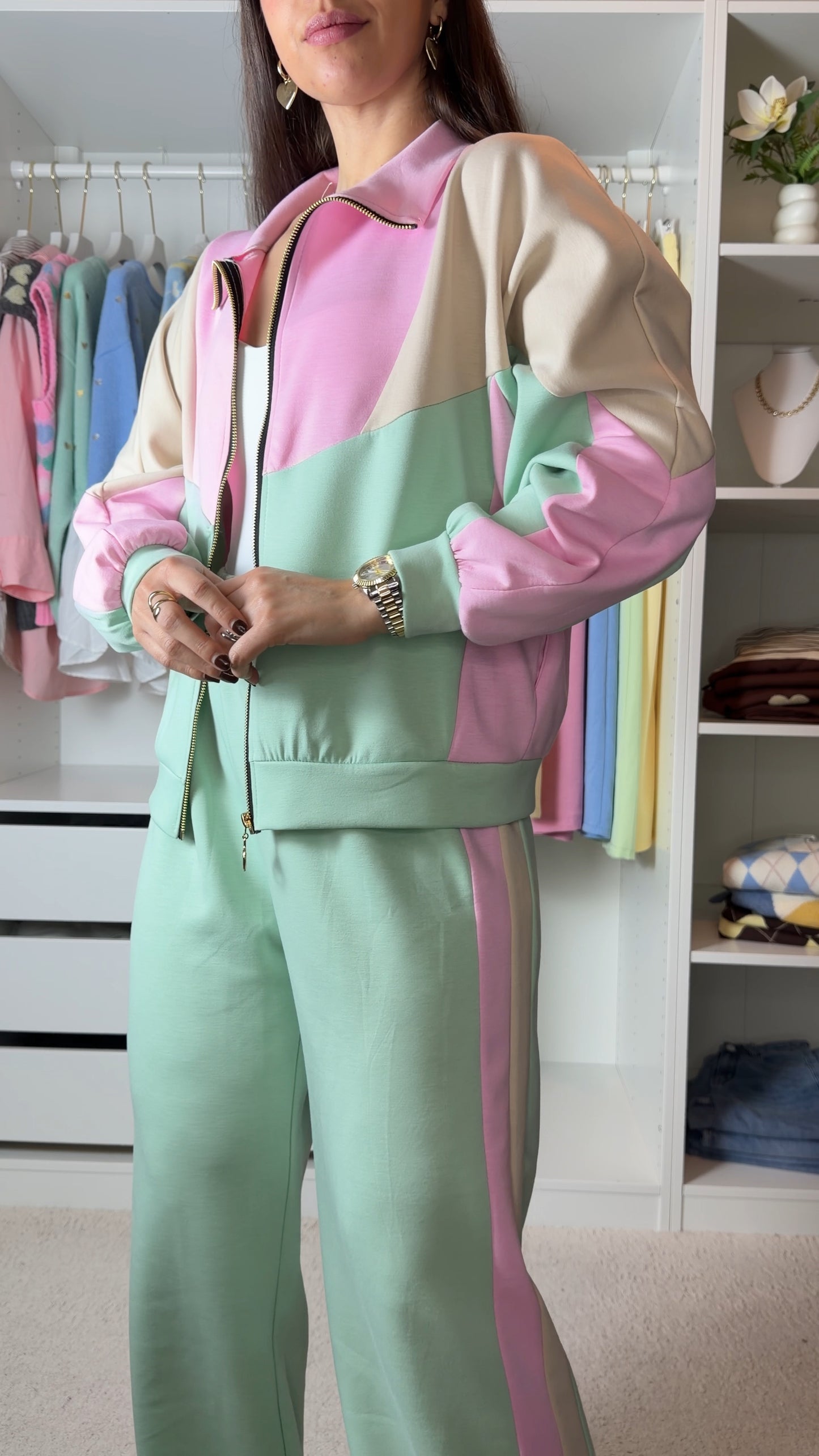 Conjunto fato de treino