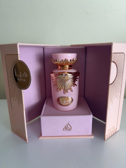 Lattafa HAYA ( Dupe de Prada paradoxe)