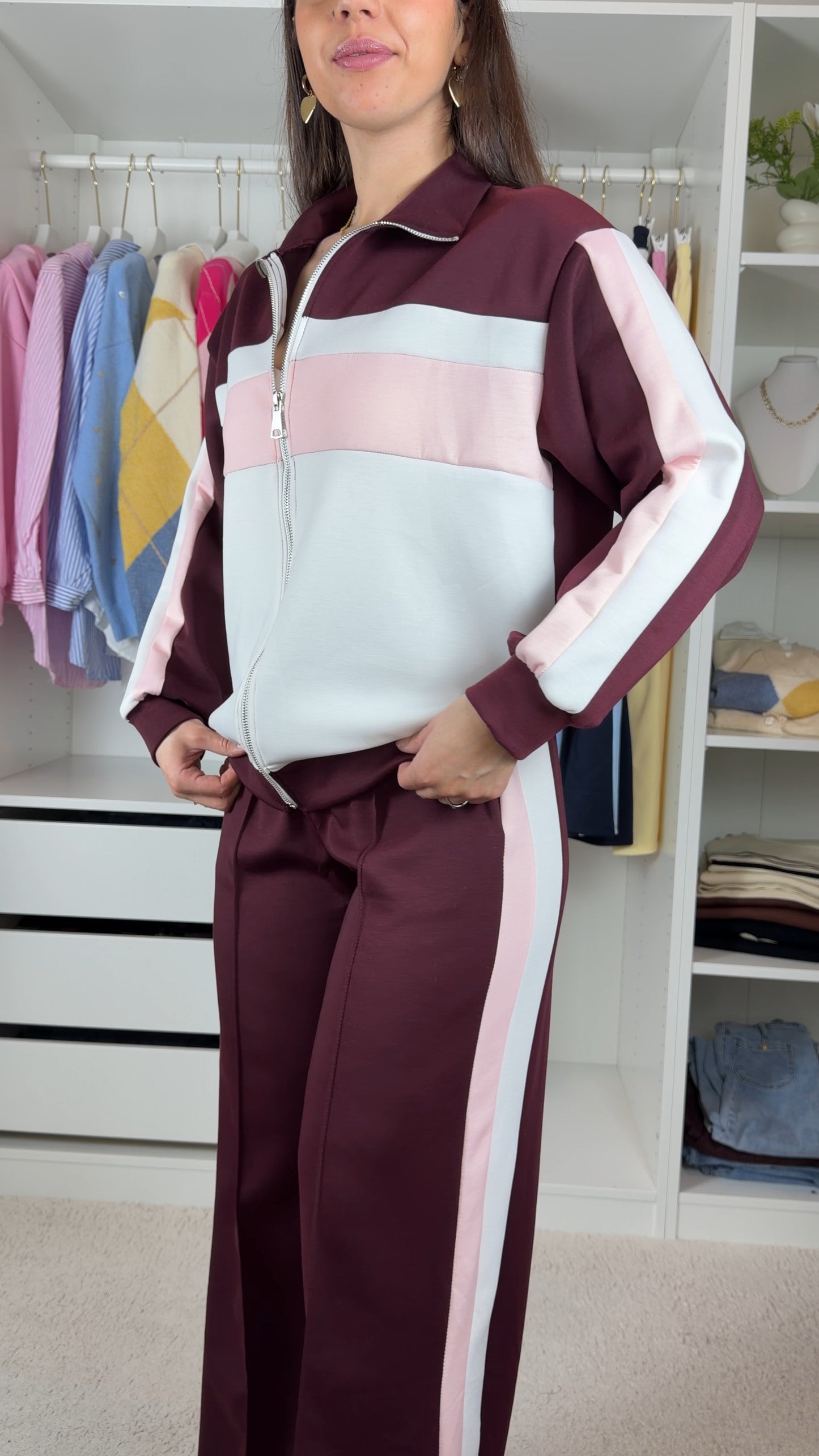 Conjunto fato de treino