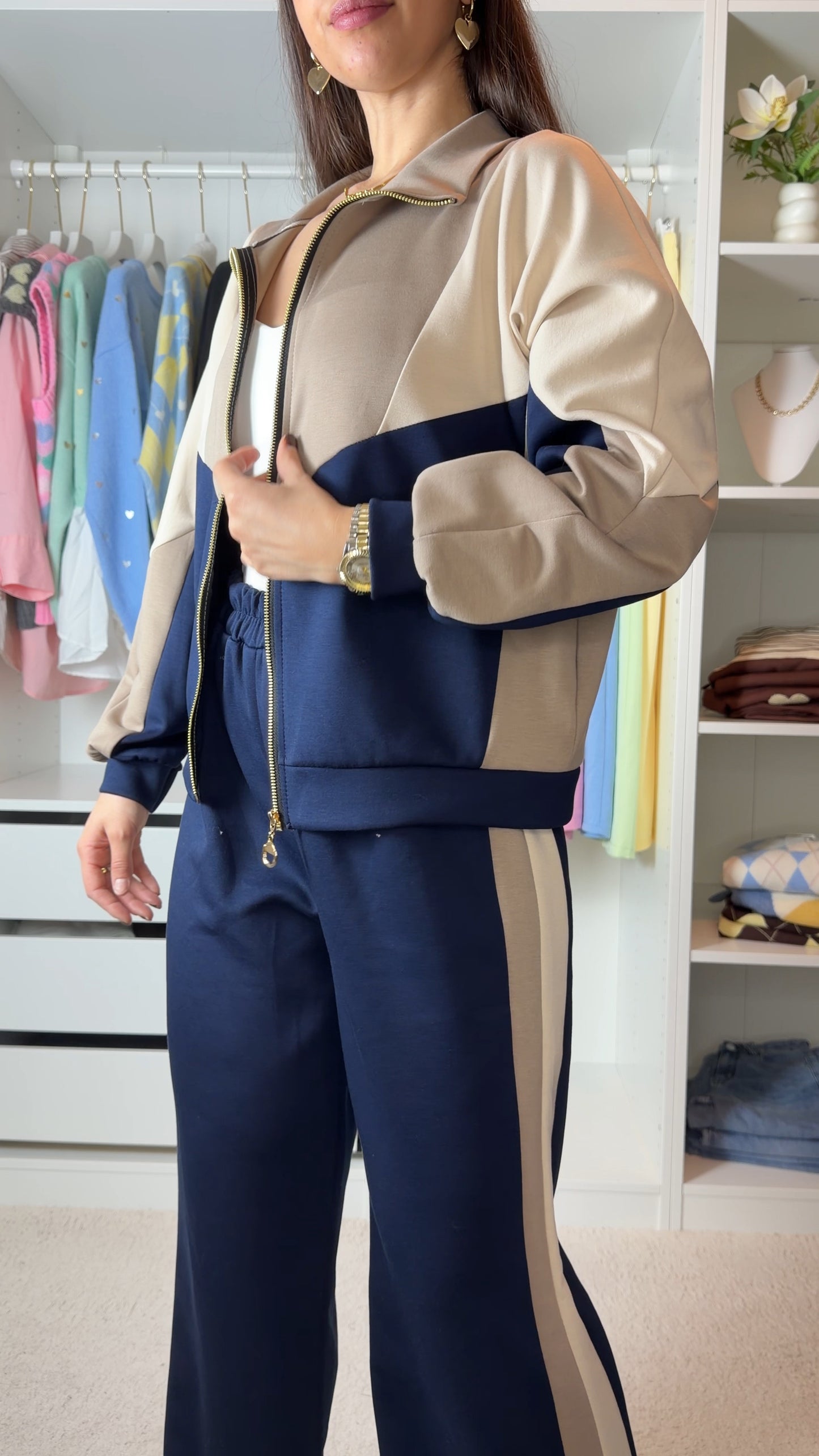 Conjunto fato de treino