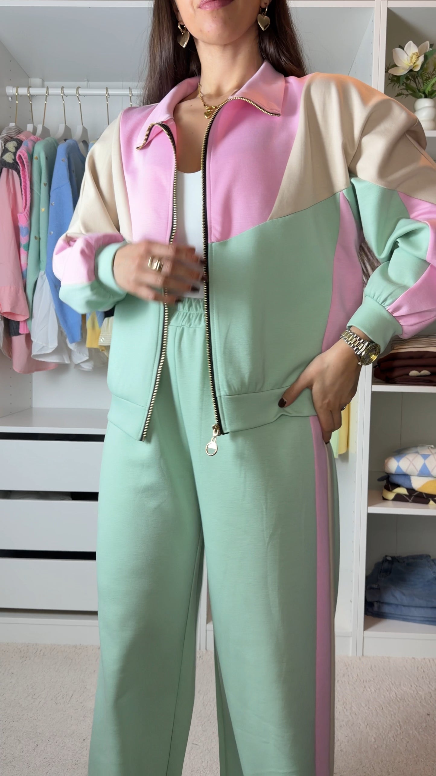 Conjunto fato de treino