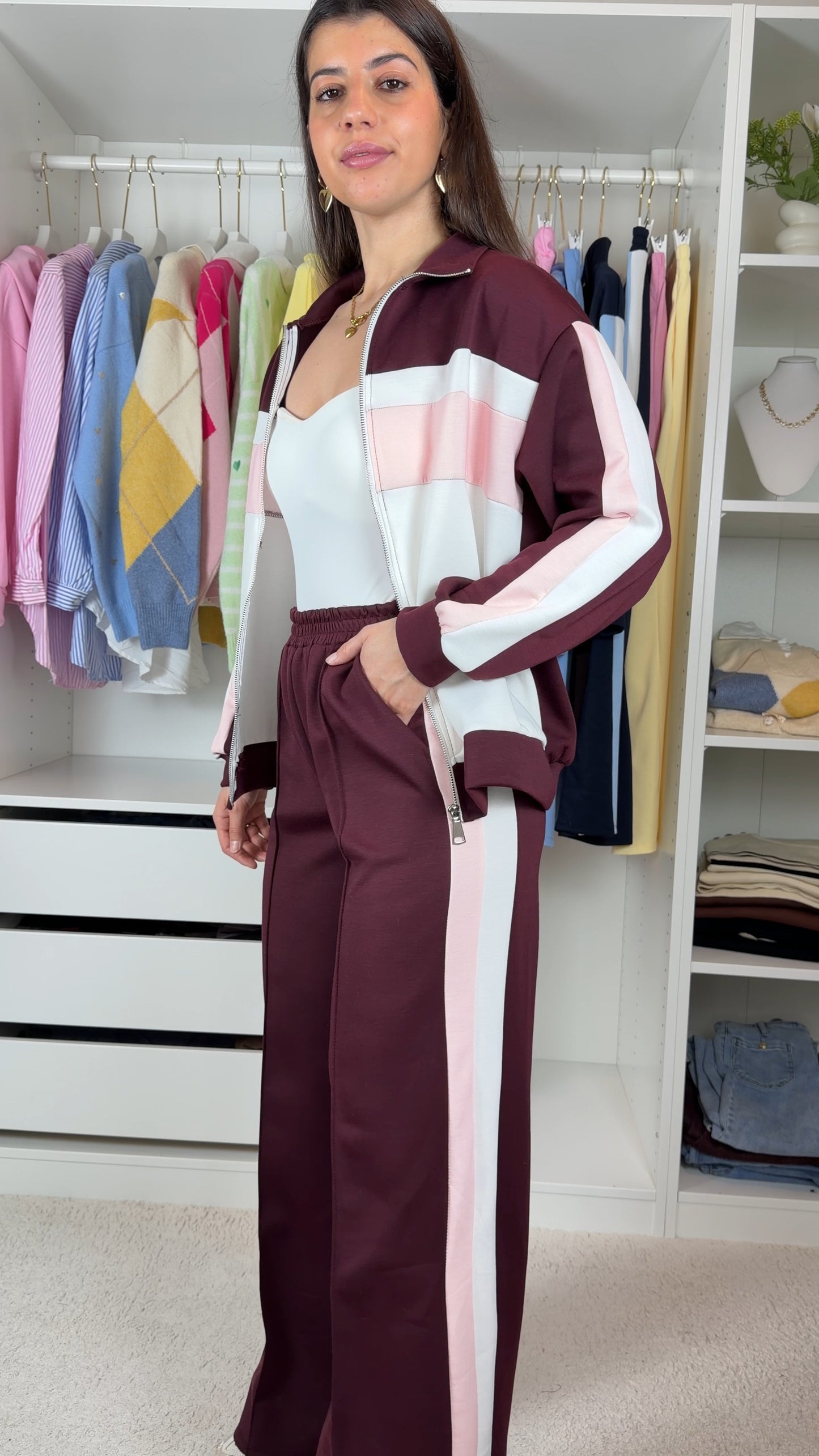 Conjunto fato de treino