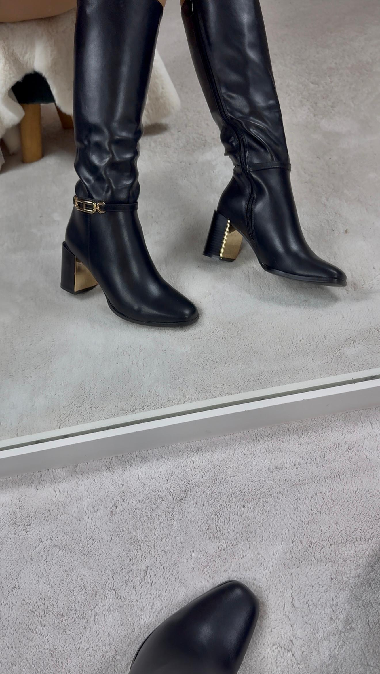 Botas de cano alto pretas