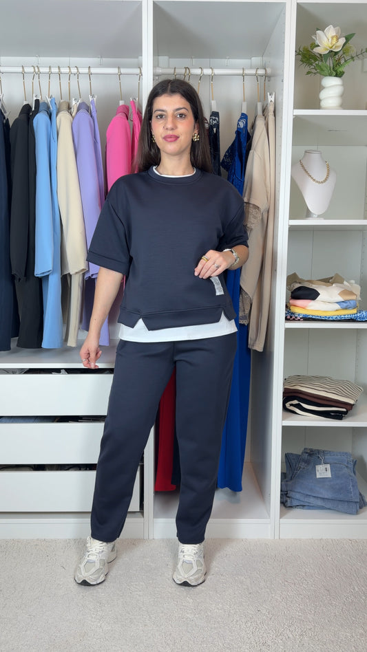 Conjunto fato de treino