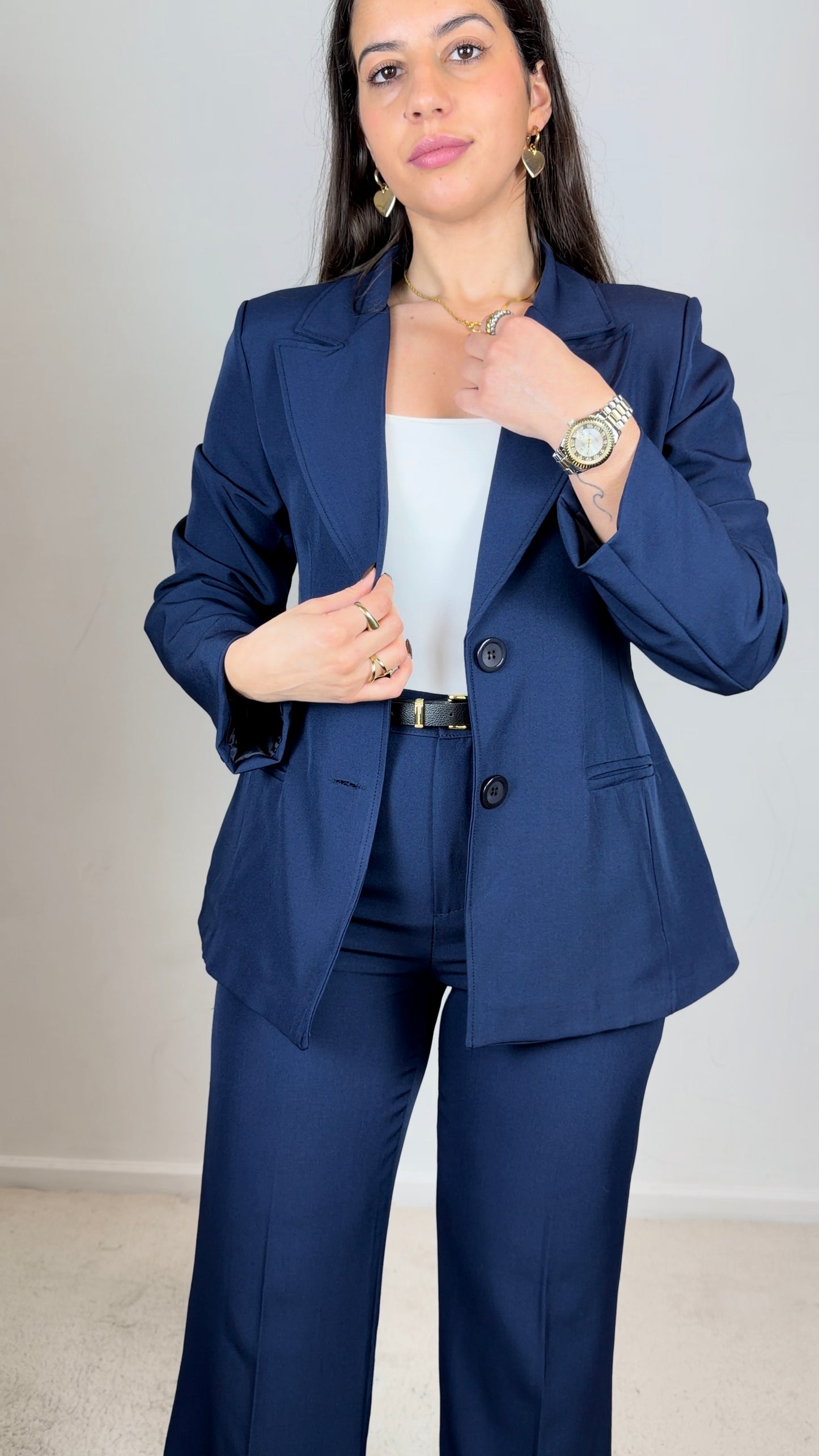 Fato elegante c/blazer cintado e calças wide Leg