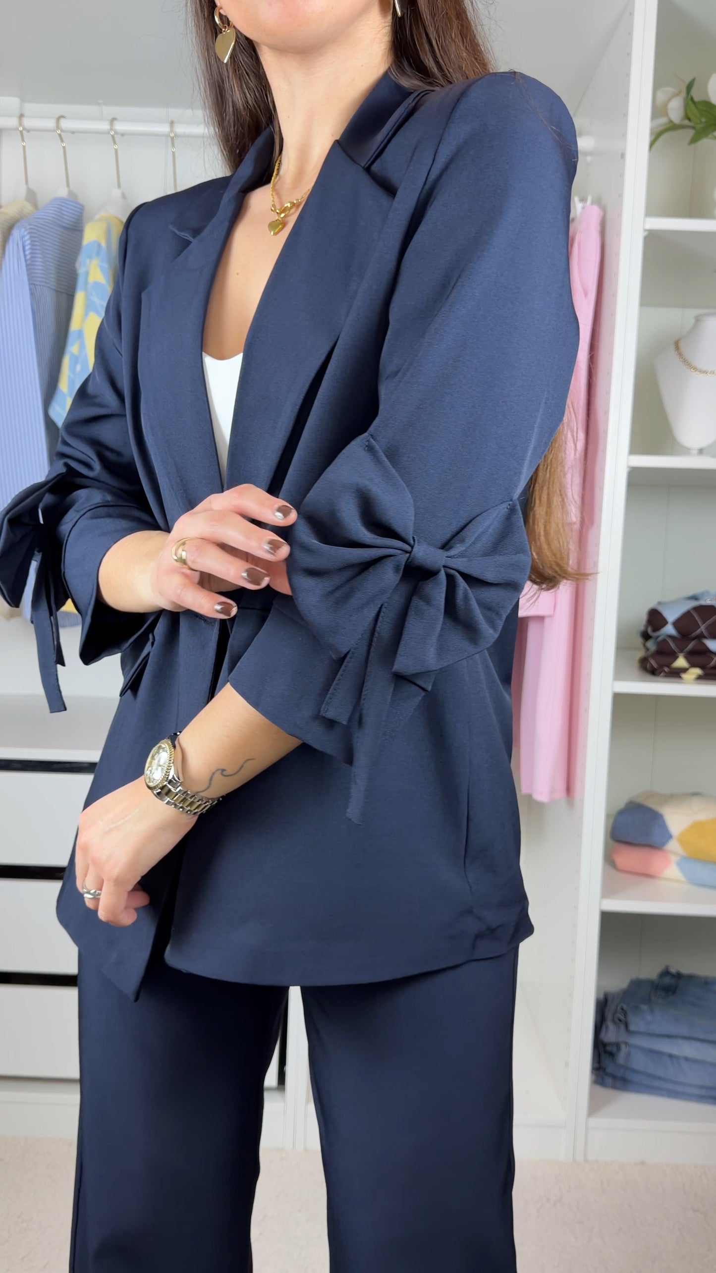 Fato c/ laços no blazer