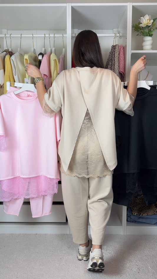 Conjunto fato de treino