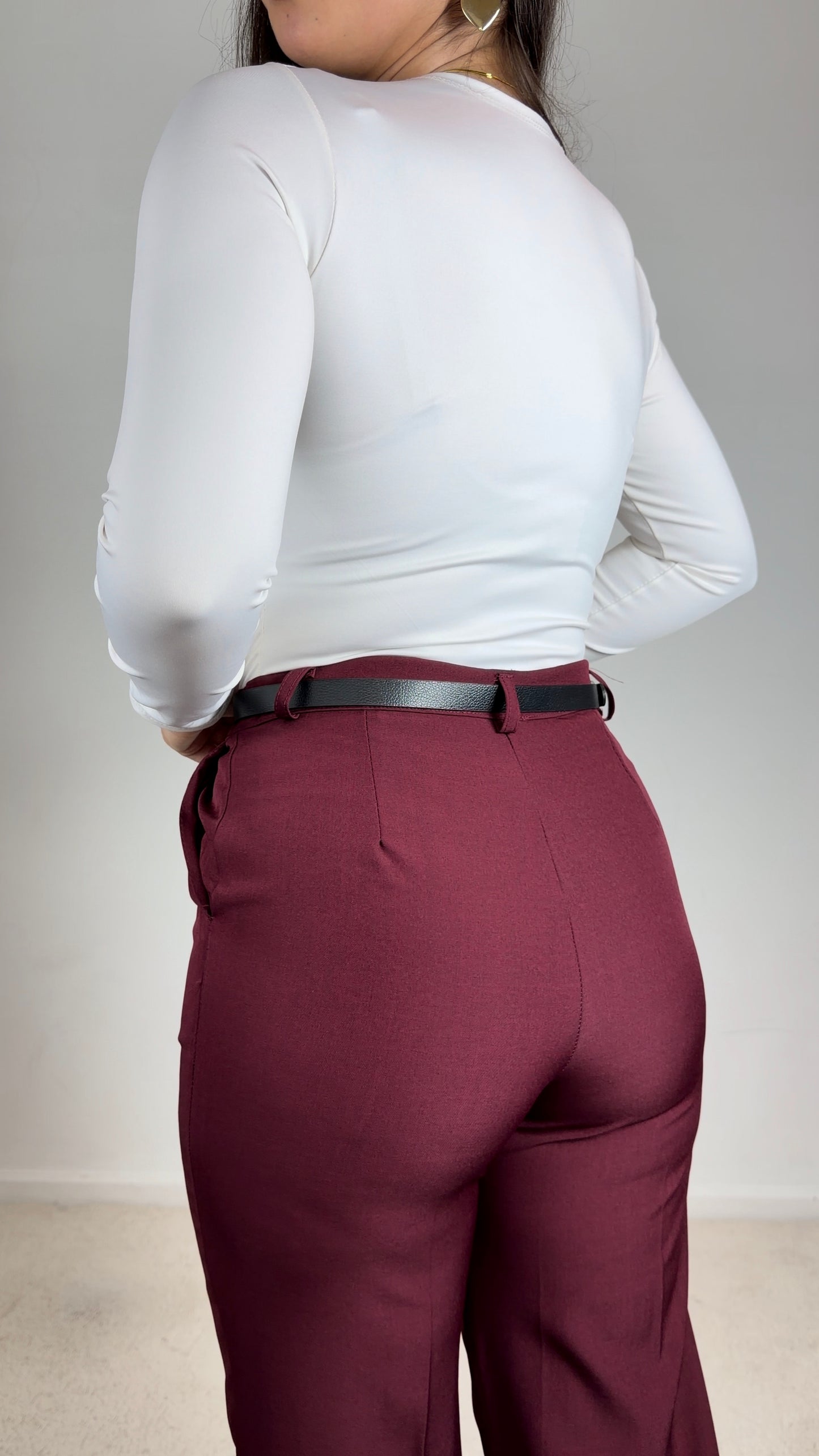 Fato elegante c/blazer cintado e calças wide Leg