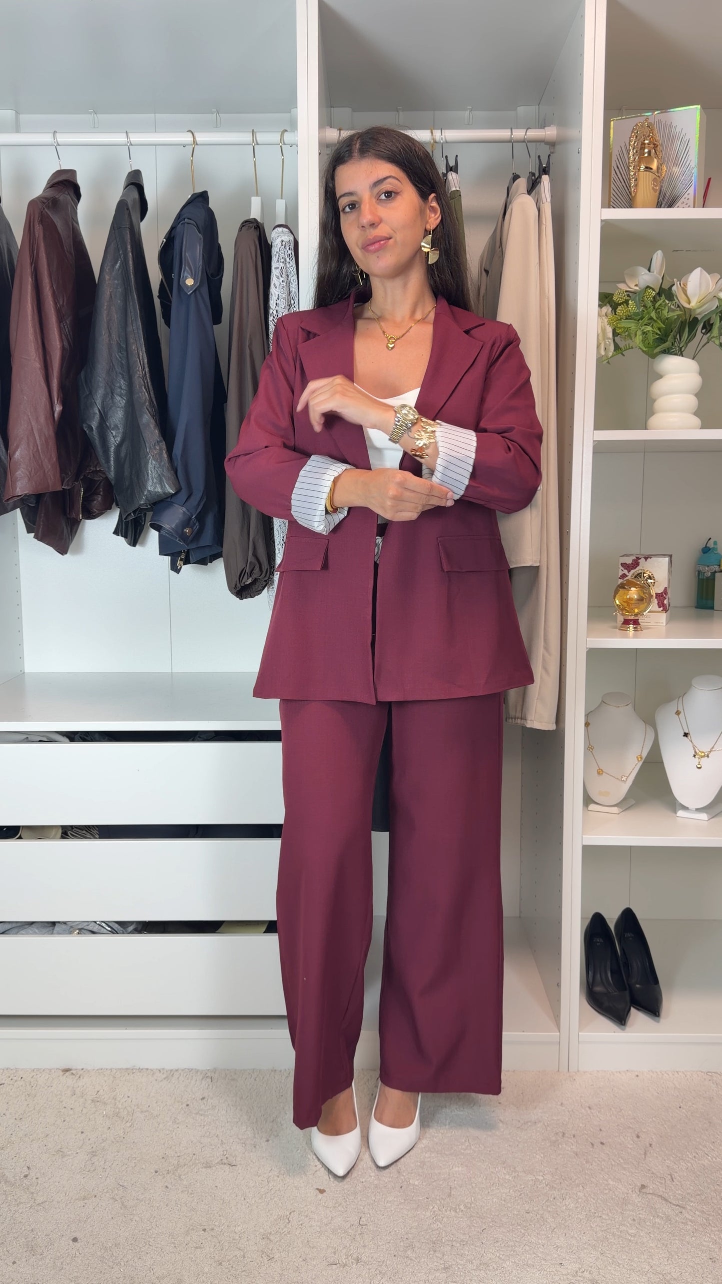 Fato elegante c/ forro com padrão de riscas