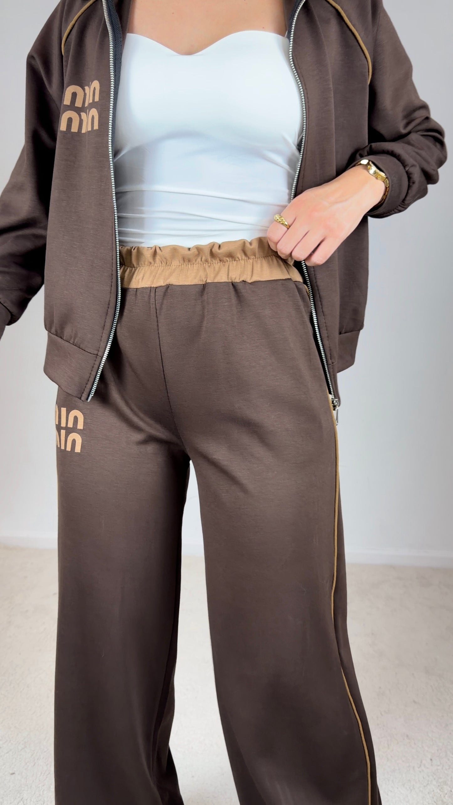 Conjunto Miu min