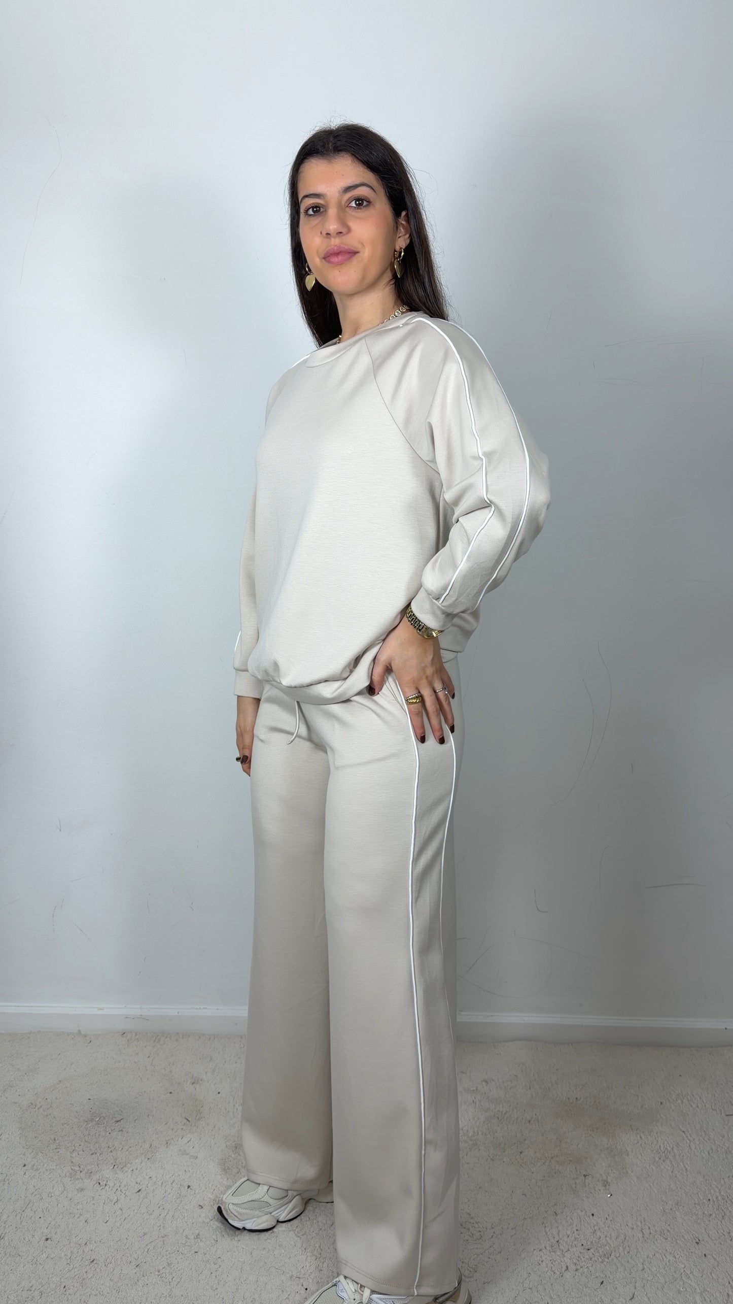 Conjunto fato de treino