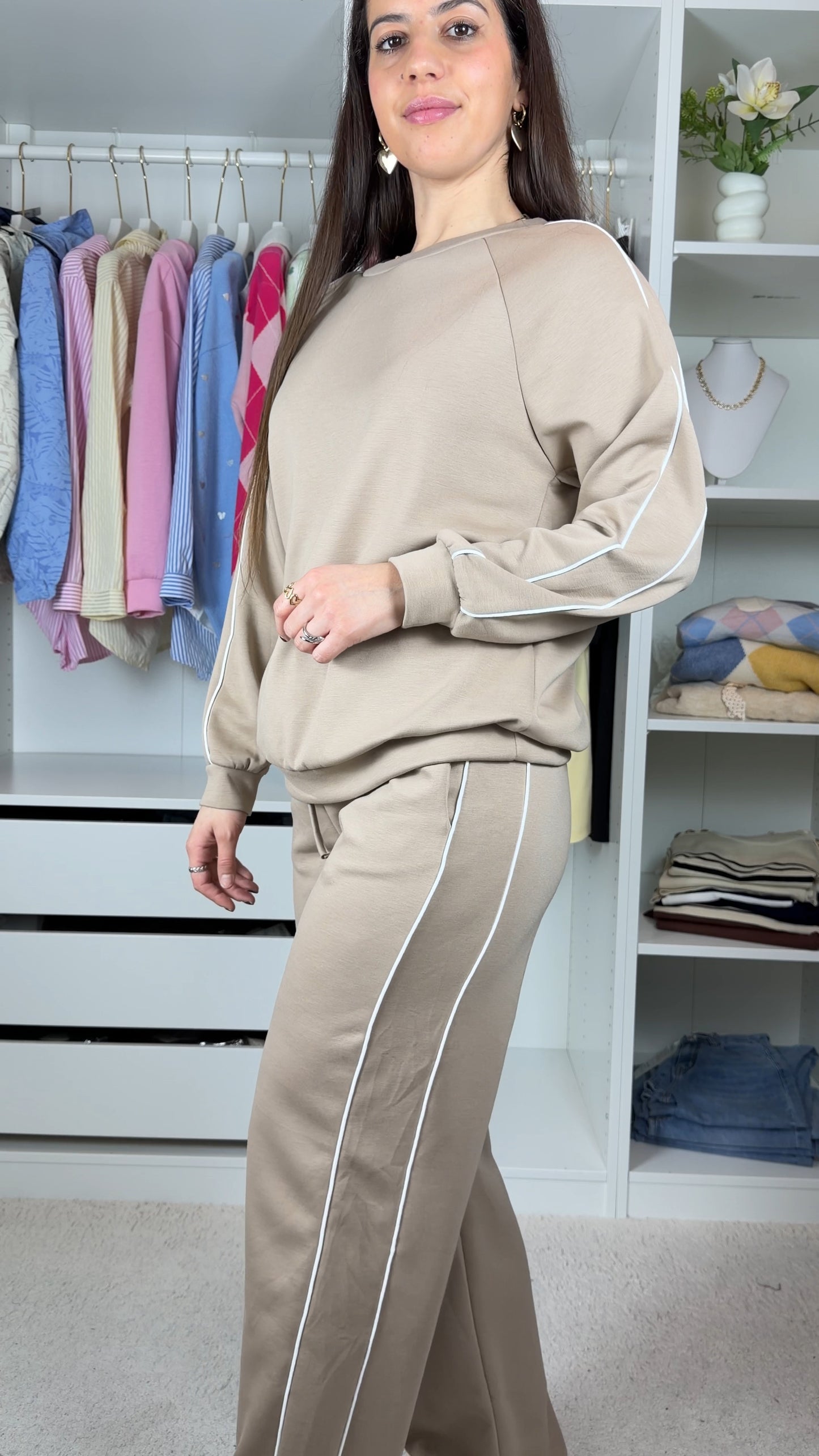 Conjunto fato de treino