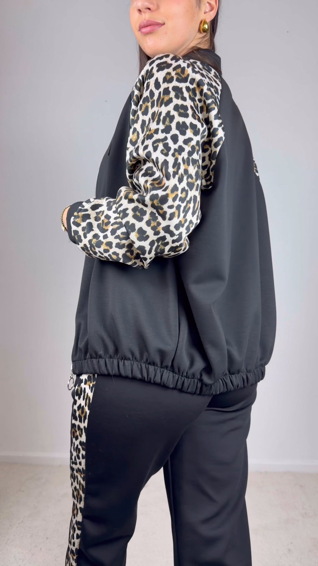 Conjunto fato de treino