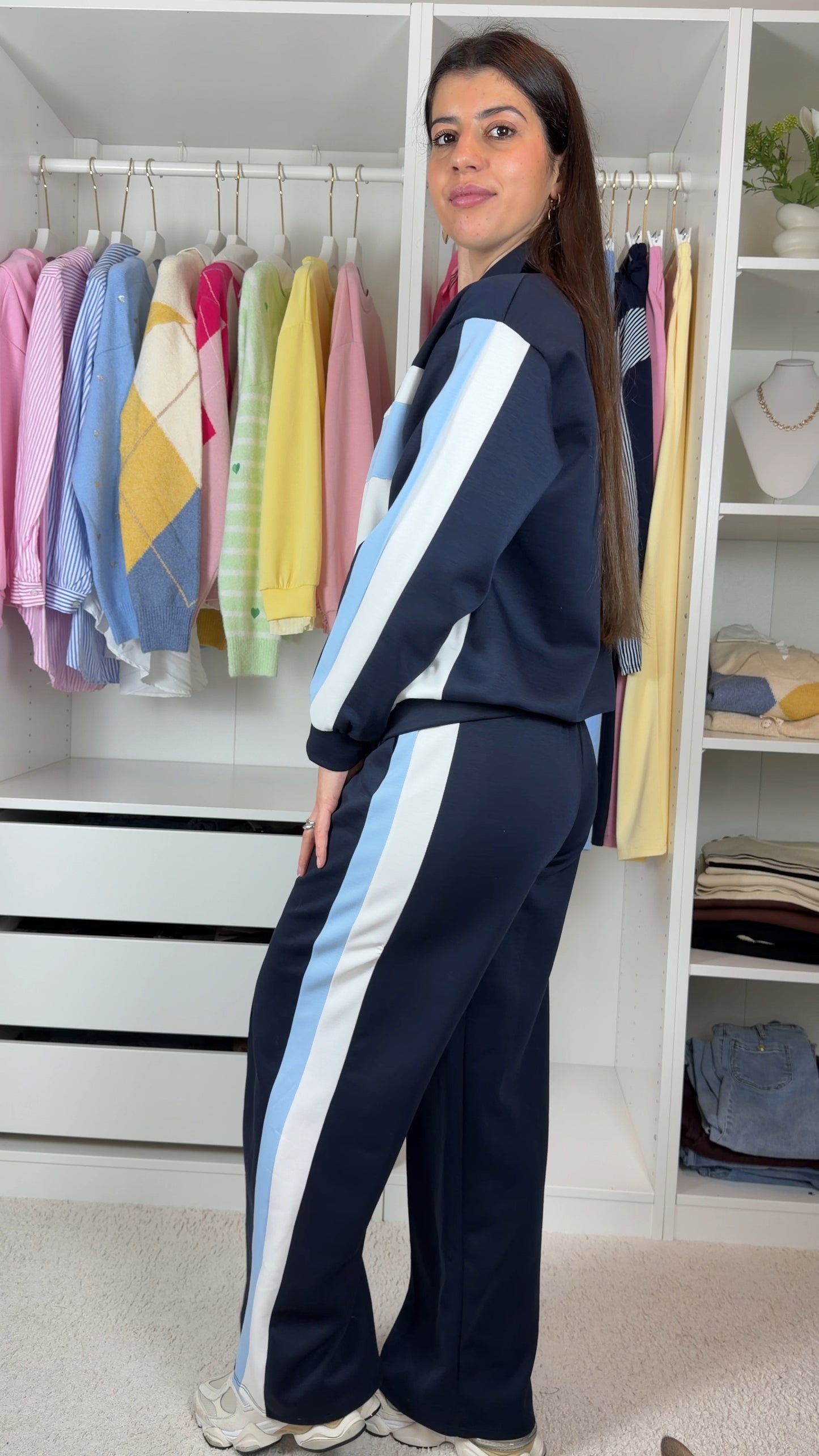 Conjunto fato de treino