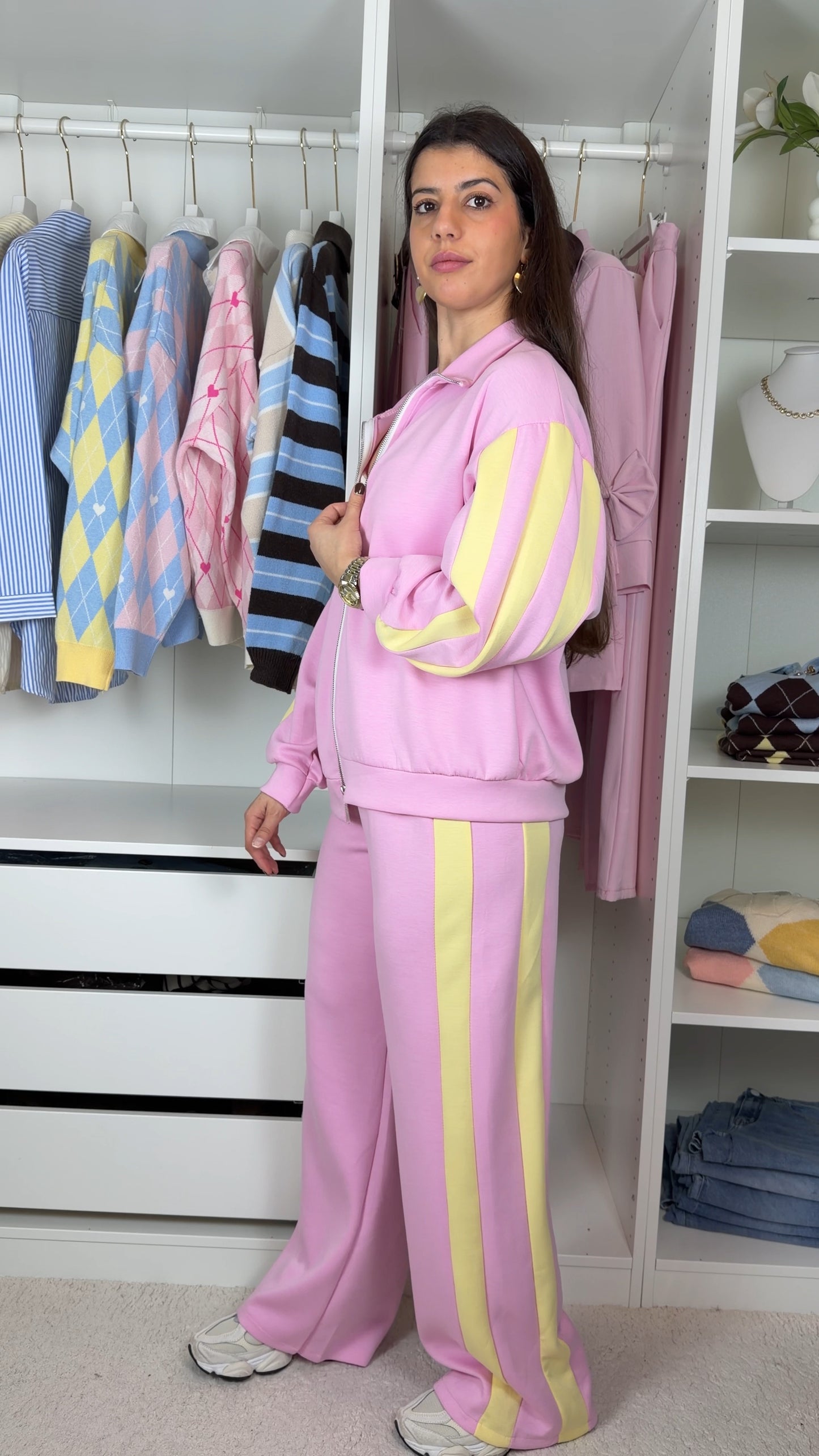 Conjunto fato de treino