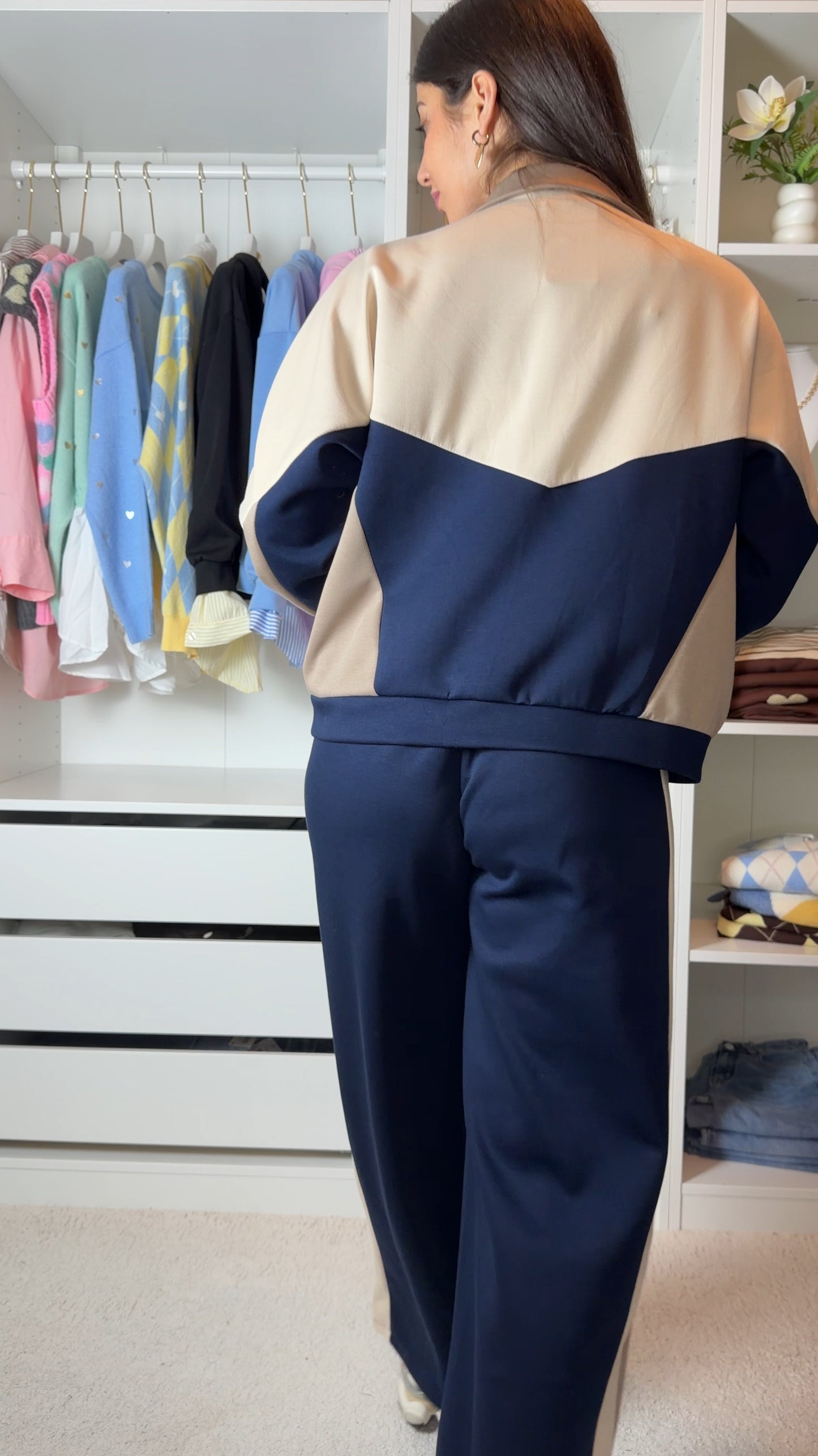 Conjunto fato de treino