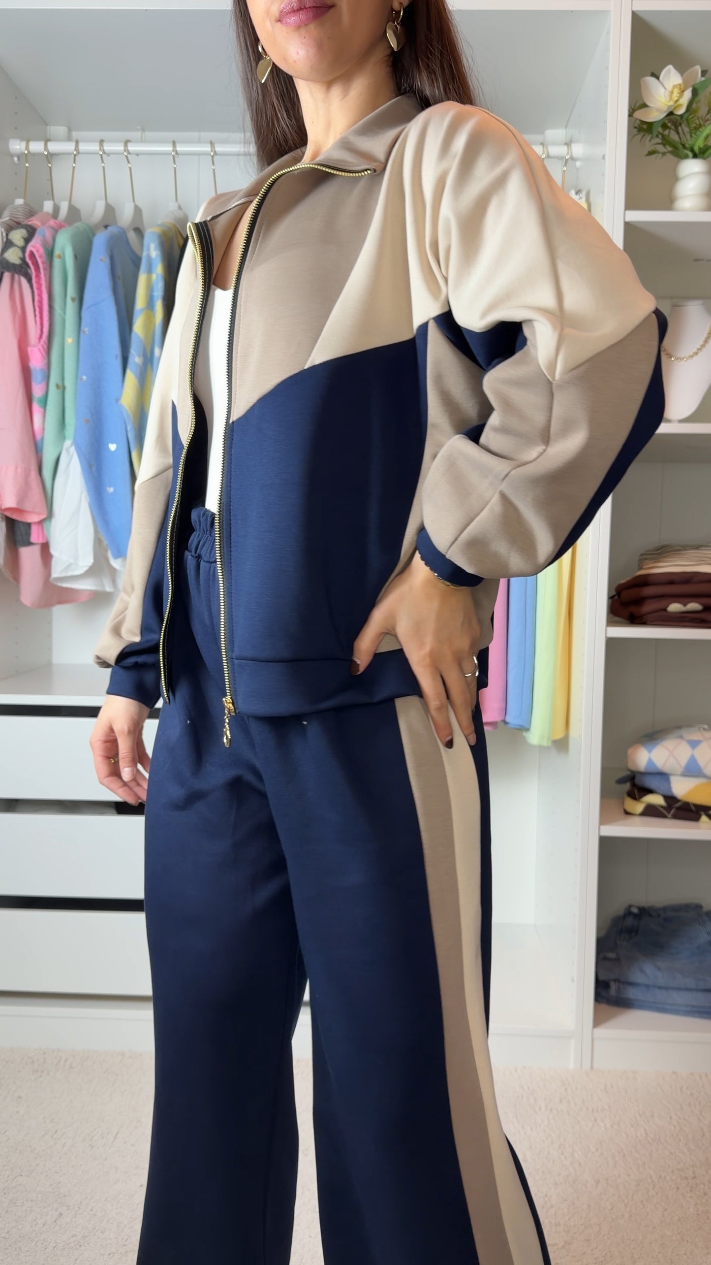 Conjunto fato de treino