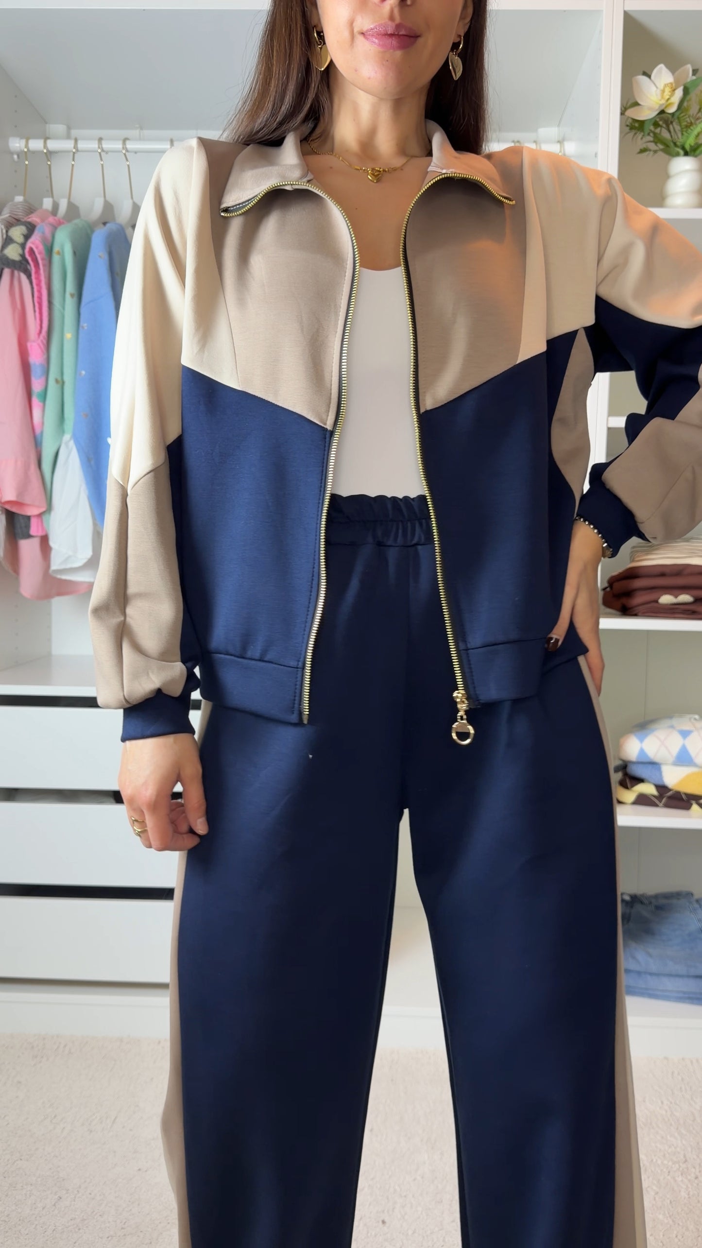 Conjunto fato de treino